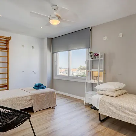 Bright Penthouse With Swimming Pool In * 马尔韦利亚