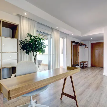 Apartment Bright Penthouse With Swimming Pool In