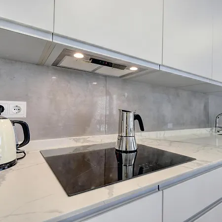 Bright Penthouse With Swimming Pool In Apartment *