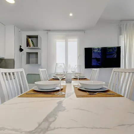 Bright Penthouse With Swimming Pool In * Marbella