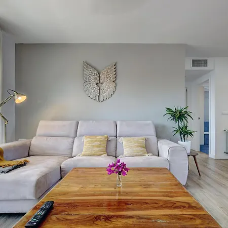 Bright Penthouse With Swimming Pool In Apartment Marbella